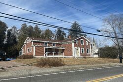  Main St, Ashaway RI