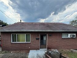 Pre-foreclosure in  MINNESOTA AVE Glassport, PA 15045