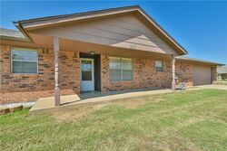 Pre-foreclosure in  GLENWOOD DR Oklahoma City, OK 73160