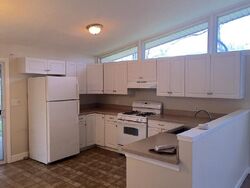 Pre-foreclosure in  HYDE PARK AVE Akron, OH 44310