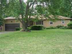 Pre-foreclosure in  BANCROFT RD Akron, OH 44333