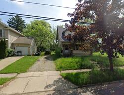 Pre-foreclosure in  WILDWOOD AVE Akron, OH 44320