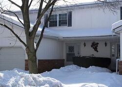 Pre-foreclosure in  ROLLING HILLS DR APT B Twinsburg, OH 44087