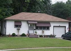 Pre-foreclosure in  PROSPECT ST Berea, OH 44017