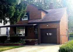 Pre-foreclosure in  W 149TH ST Cleveland, OH 44135