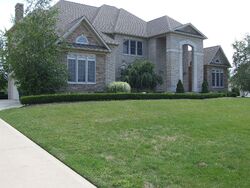 Pre-foreclosure in  LEGACY DR Cleveland, OH 44143