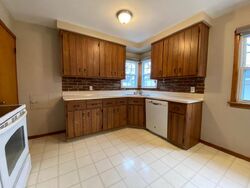 Pre-foreclosure in  KENTON AVE Cleveland, OH 44129