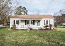 Pre-foreclosure in  THOMPSON RD Graham, NC 27253