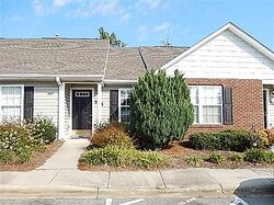  Carrington Ln, Thomasville NC