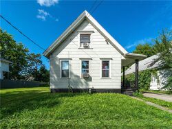 Pre-foreclosure in  AVENUE A Rochester, NY 14621