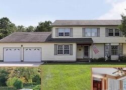 Pre-foreclosure in  PEACOCK PL Toms River, NJ 08755