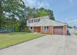 Pre-foreclosure in  KIRKBRIDE DR Gibbstown, NJ 08027