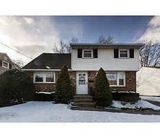 Pre-foreclosure in  1ST AVE Port Reading, NJ 07064