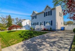 Pre-foreclosure in  W WILLOW ST Colonia, NJ 07067