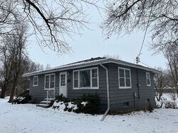 Pre-foreclosure in  N GRANT ST Wheeling, MO 64688