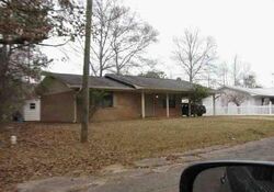 Pre-foreclosure in  N PINE DR Union, MS 39365
