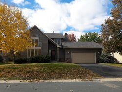 Pre-foreclosure in  MOORLAND CHASE Minneapolis, MN 55443