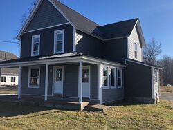 Pre-foreclosure in  SPRINGFIELD ST Feeding Hills, MA 01030