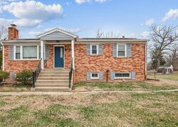 Pre-foreclosure in  SPRUCE ST Waldorf, MD 20601