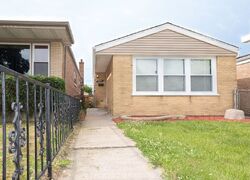 Pre-foreclosure in  W 114TH PL Chicago, IL 60643