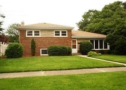 Pre-foreclosure in  LYONS ST Morton Grove, IL 60053