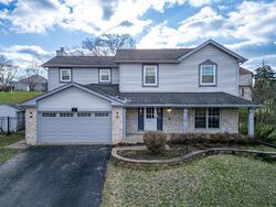 Pre-foreclosure in  SUTCLIFF CT Algonquin, IL 60102