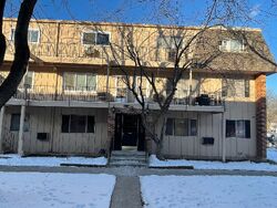 Pre-foreclosure in  ALGONQUIN RD  Rolling Meadows, IL 60008