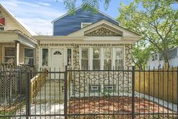 Pre-foreclosure in  S WOLCOTT AVE Chicago, IL 60636