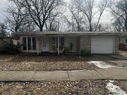 Pre-foreclosure in  LAKEWOOD BLVD Park Forest, IL 60466