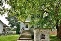Pre-foreclosure in  IRVING ST Joliet, IL 60432