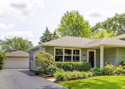 Pre-foreclosure in  OWL DR Rolling Meadows, IL 60008