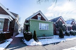 Pre-foreclosure in  HARVEY AVE Berwyn, IL 60402
