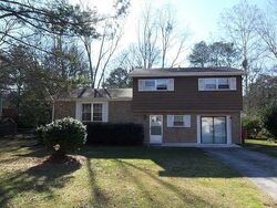 Pre-foreclosure in  BUCKHURST TRL Atlanta, GA 30349