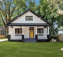 Pre-foreclosure in  ARLINGTON AVE SW Atlanta, GA 30310