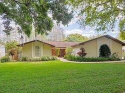 Pre-foreclosure in  NOTTINGHILL DR Lutz, FL 33548