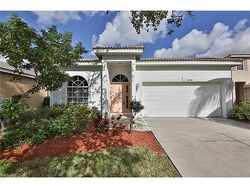 Pre-foreclosure in  BLUE CYPRESS LAKE CT Cape Coral, FL 33909