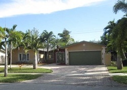 Pre-foreclosure in  SW 71ST LN Miami, FL 33183