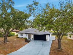 Pre-foreclosure in  SUGARWOOD TRL Venice, FL 34292