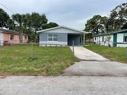 Pre-foreclosure in  N 24TH ST Fort Pierce, FL 34950