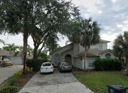 Pre-foreclosure in  LINKSIDE DR Atlantic Beach, FL 32233