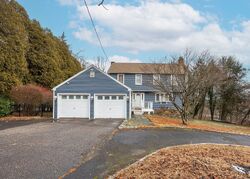 Pre-foreclosure in  GRASSY HILL RD Orange, CT 06477