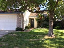 Pre-foreclosure in  PINION DR Roseville, CA 95747