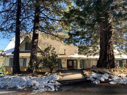 Pre-foreclosure Listing in NADELHORN DR LAKE ARROWHEAD, CA 92352