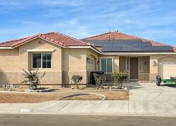 Pre-foreclosure in  RADIANT CIR San Jacinto, CA 92582