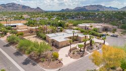 Pre-foreclosure in  E TURQUOISE AVE Paradise Valley, AZ 85253