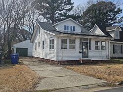 Pre-foreclosure in  MCNEAL AVE Norfolk, VA 23502