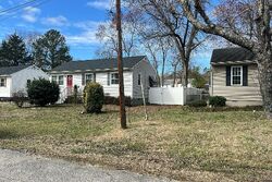  Fairbank Ln, Richmond VA