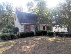 Pre-foreclosure in  LEDBETTER RD Shelbyville, TN 37160