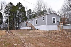 Pre-foreclosure in  MARBLE LN Linden, TN 37096