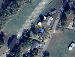Pre-foreclosure in  N MAPLE ST Whitwell, TN 37397